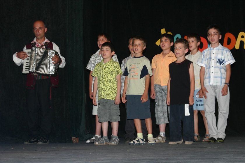 завършване 2011 | completion 2011